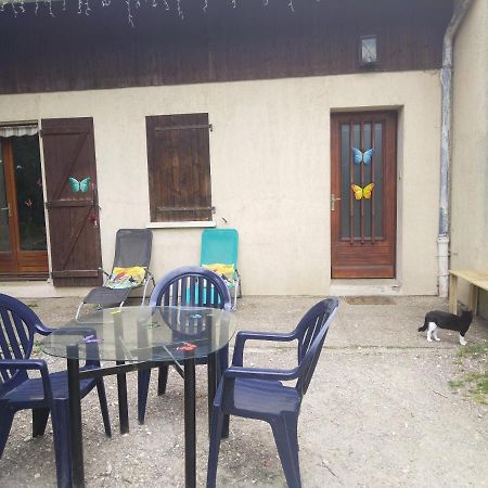 Maison Du Bonheur Mont-sous-Vaudrey Exteriör bild